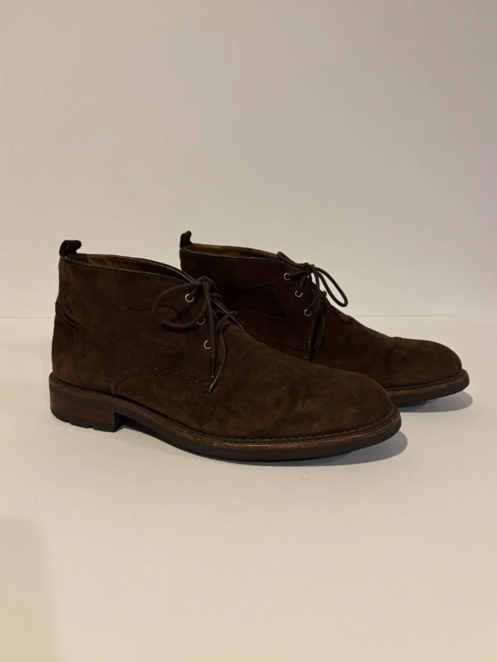 Johnston & Murphy Brown Suede Chukka Boots - Size 8 1/2  M
